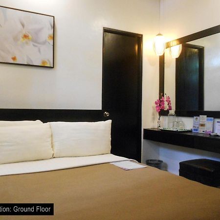 One Crescent Place Hotel Balabag  Ngoại thất bức ảnh