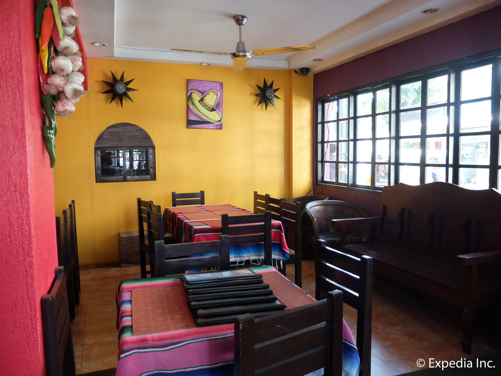 One Crescent Place Hotel Balabag  Ngoại thất bức ảnh