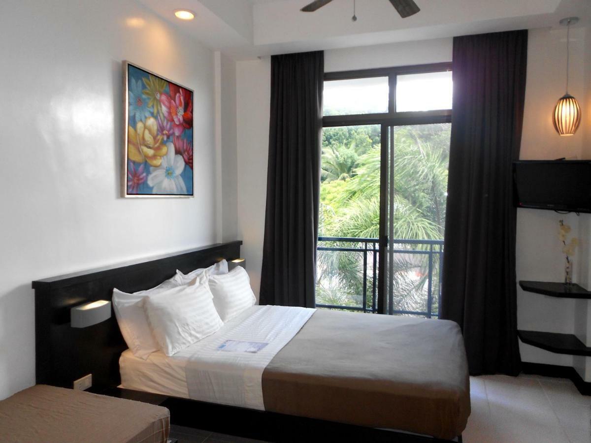 One Crescent Place Hotel Balabag  Ngoại thất bức ảnh