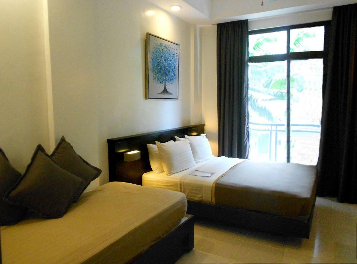 One Crescent Place Hotel Balabag  Ngoại thất bức ảnh