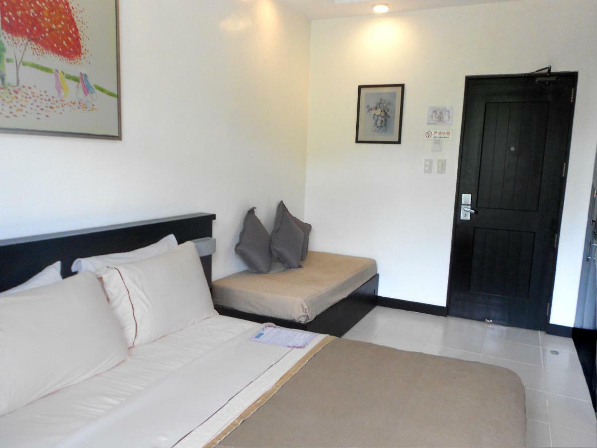 One Crescent Place Hotel Balabag  Ngoại thất bức ảnh