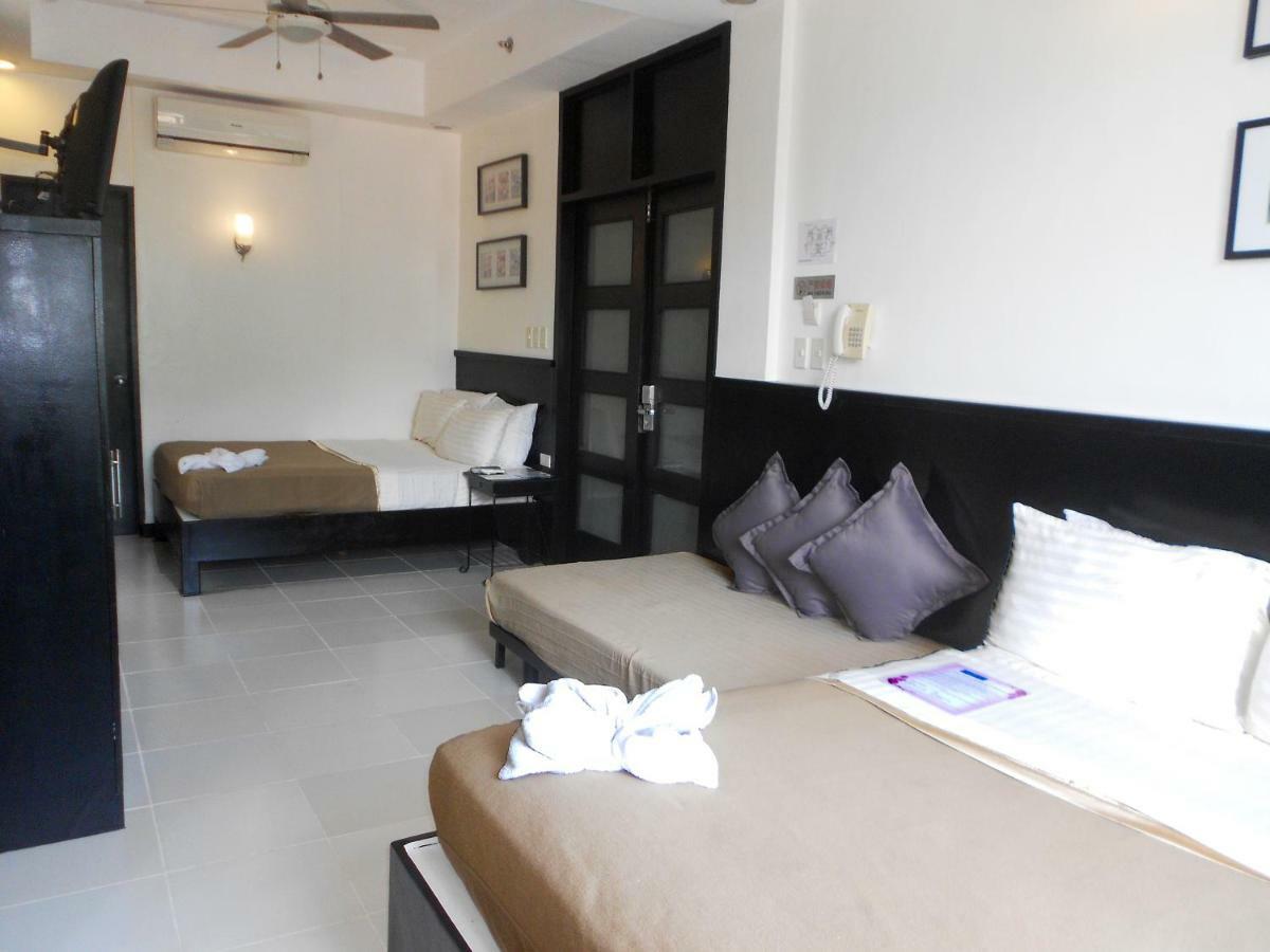 One Crescent Place Hotel Balabag  Ngoại thất bức ảnh